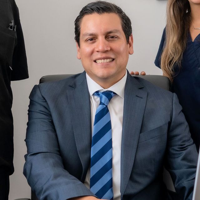 Gerardo Barajas Llanes, Neurocirujano Naucalpan de Juárez
