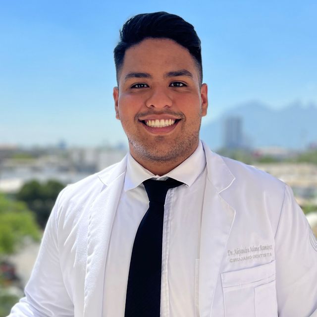 Alejandro Adame, Dentista - Odontólogo Guadalupe