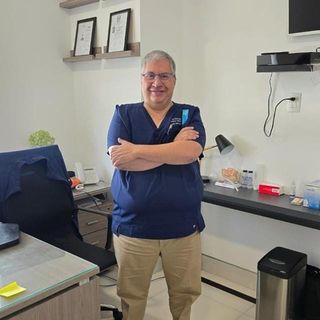 Ampliar imagen: Osvaldo Balice, Cirujano general Tlalnepantla de Baz