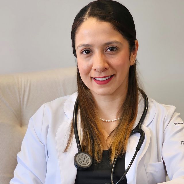 Paulina López Avalos, Reumatólogo Héroes de Padierna