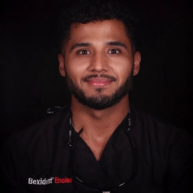 Cristian Castillo, Dentista - Odontólogo Piedras Negras