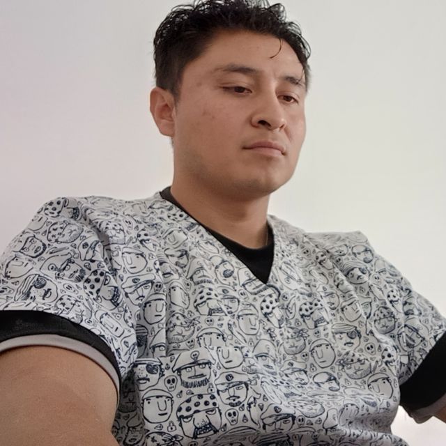 Hugo Reyes , Fisioterapeuta Zacapoaxtla