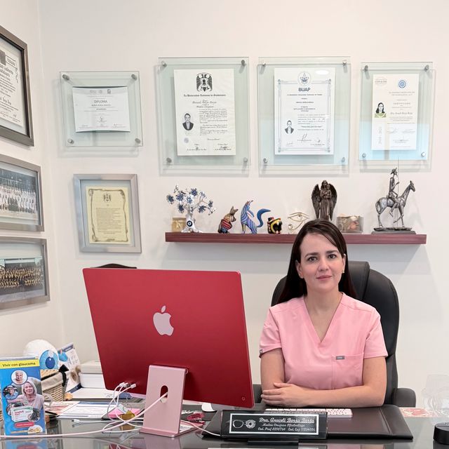 Araceli Borja Borja, Oftalmólogo Irapuato