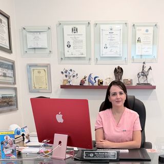 Araceli Borja Borja, Oftalmólogo Irapuato