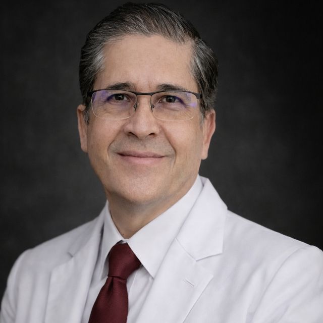 Alvaro  Edgar Santoscoy Garcia, Especialista en Obesidad y Delgadez Guadalajara