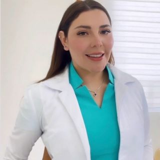 Ampliar imagen: Miriam Jacqueline García, Dentista - Odontólogo Toluca de Lerdo
