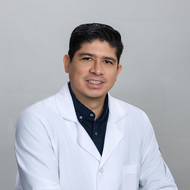 Saúl Villagrana, Especialista en Medicina Crítica y Terapia Intensiva Tijuana