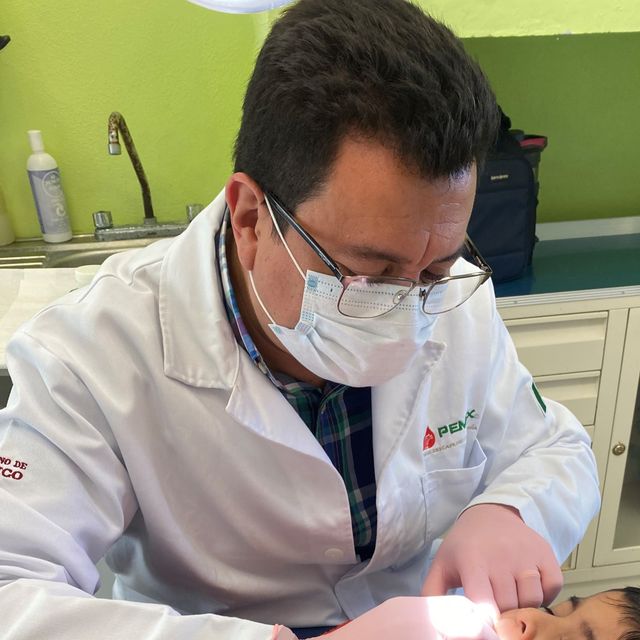 Jesús Antonio Díaz Candelero, Dentista - Odontólogo Paraiso