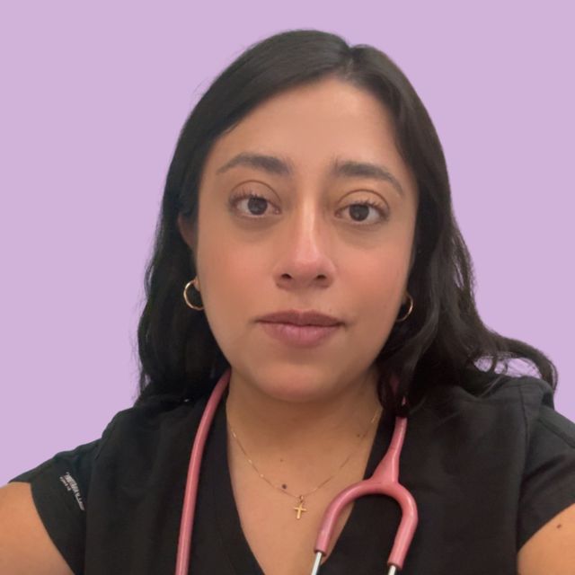 Estefany A. Sierra Flores, Pediatra Metepec