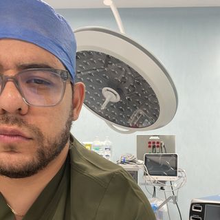 Ampliar imagen: Rodrigo Suárez Aceves, Cirujano general Ciudad de México