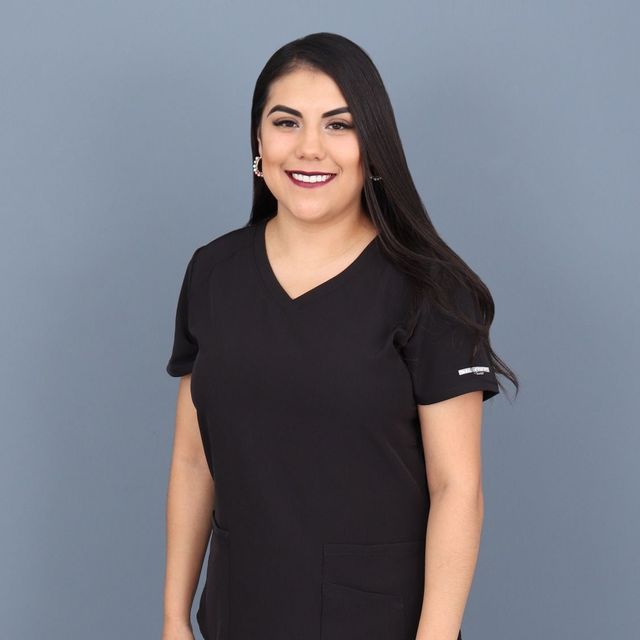 Ana Yaden Borunda Ruiz, Dentista - Odontólogo Chihuahua
