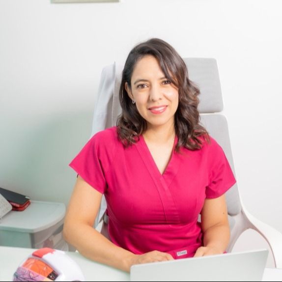 Jessica Daniela Valencia Aguirre, Oftalmólogo Tlalnepantla de Baz