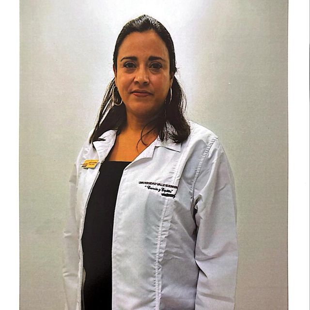 Ana María Zúniga López, Ortodoncista Mérida