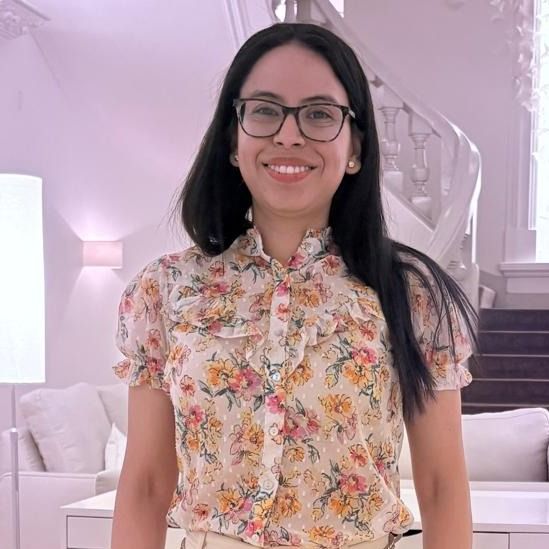 Azucena Angela Martinez Toledo, Internista Miguel Hidalgo