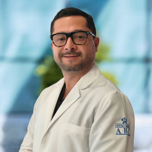 Hiram Vela Vizcaino, Cardiólogo Ciudad de México