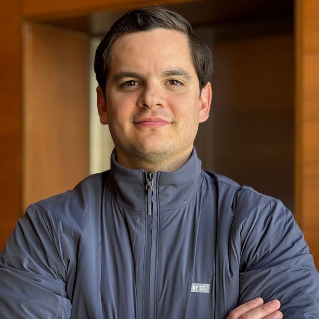 Enrique Villanueva Guerra, Traumatólogo San Pedro Garza Garcia