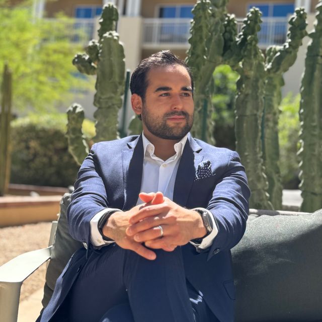 Alonso Aboytes Menchaca, Traumatólogo Celaya