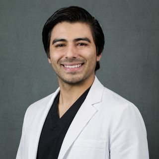 Luis A. Yamallel Ortega, Dermatólogo Saltillo