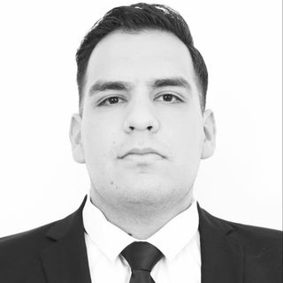 Ampliar imagen: Eduardo Emanuel Garcia Varela, Dentista - Odontólogo Chihuahua