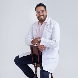 Ampliar imagen: Juan Coronado Lima, Ginecólogo Cuautitlán