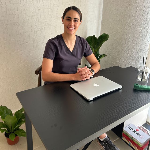 Alejandra  Salazar, Fisioterapeuta El Marqués