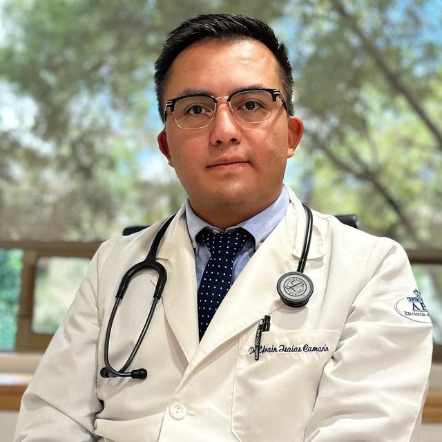Efraín Camarín Sánchez, Oncólogo médico Ciudad de México