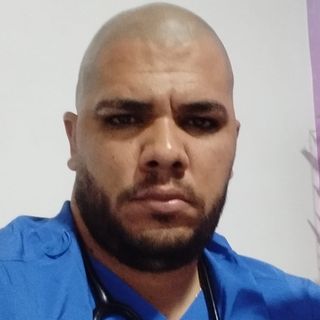 Ampliar imagen: Yaniel Marrero Cabrera, Internista Benito Juarez