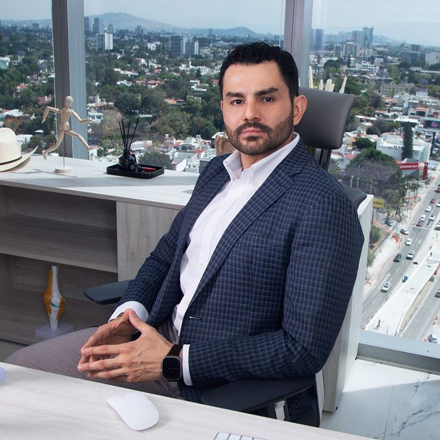 Manuel Arthur, Traumatólogo Guadalajara