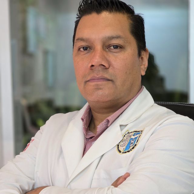 Iram Martinez Estrada, Médico estético Morelia