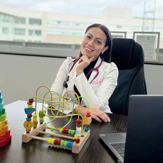 Ampliar imagen: Yesenia Leyva Donagustin, Pediatra Tlalpan