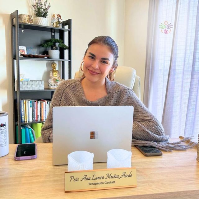 Ana Laura Muñoz, Psicólogo Tijuana