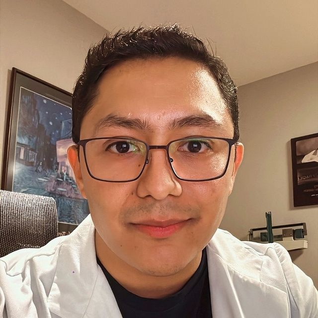 Omar David Cruz González, Urología Ginecológica Torreon