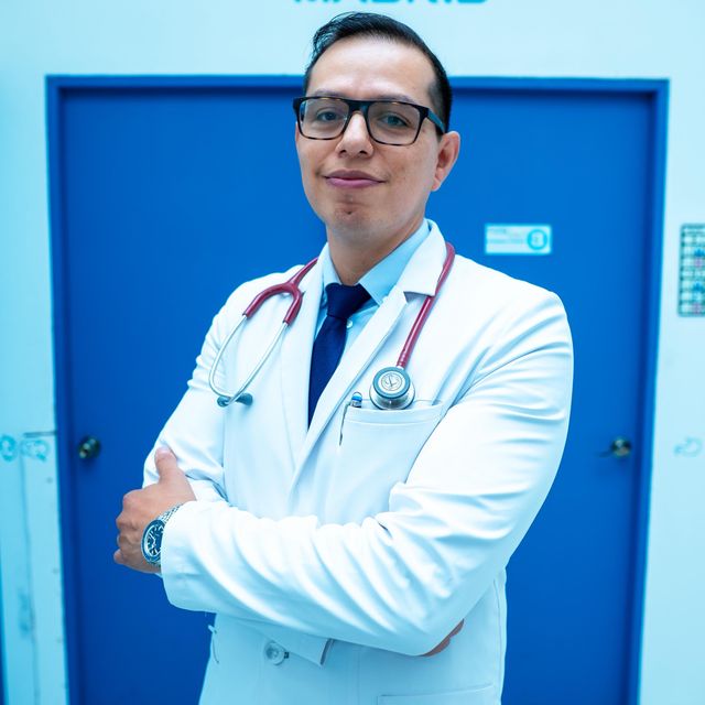 Alberto Portillo Parraguirre, Nefrólogo San Juan del Rio