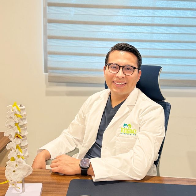 Eric Mateo, Ortopedista Iztapalapa