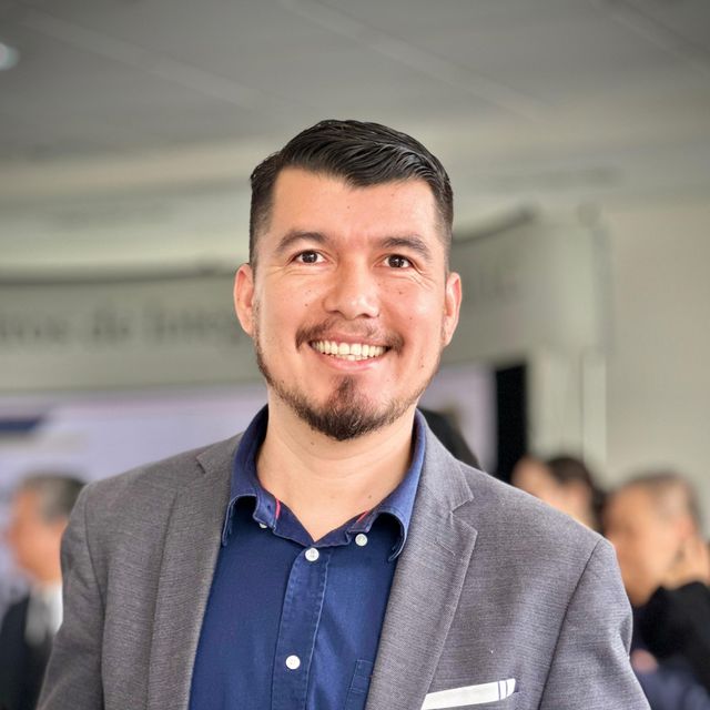 Héctor Francisco  Gómez Estrada, Médico general Santiago de Querétaro