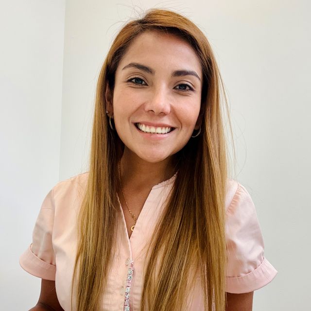 Carla Fabiola Carrasco Villanueva, Dentista - Odontólogo Ciudad de México