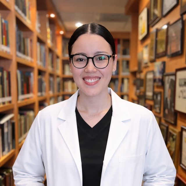 Mariana Cruz Contreras, Ginecólogo Huixquilucan