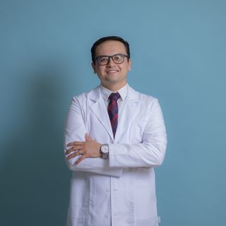 Ampliar imagen: Carlos Alberto Santana Pérez, Cirujano general Morelia