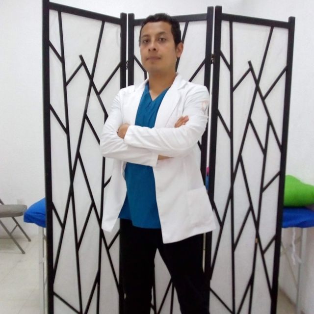 Gabriel  Benítez Ruiz , Quiropráctico Acolman