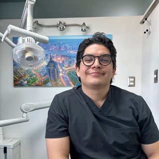 Ampliar imagen: Víctor M Soto Sánchez, Dentista - Odontólogo Cuauhtémoc