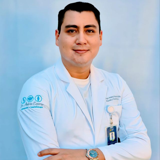 Jorge Andres Esparza Piña, Ortopedista Bahia de Banderas