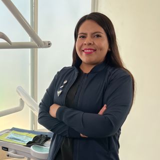 Berenice León Hernández, Cirujano maxilofacial Cuajimalpa de Morelos