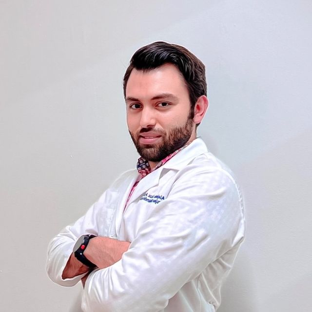 Alejandro Cruz Aguilar, Oftalmólogo Villahermosa