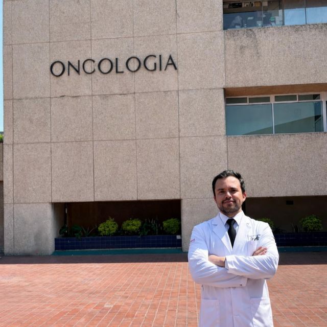 Eduardo Rodríguez Araujo, Urólogo Morelia