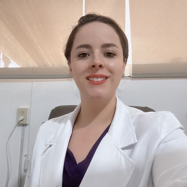 Aurora Ildefonsa Nava Jimenez, Dentista - Odontólogo Ciudad de México