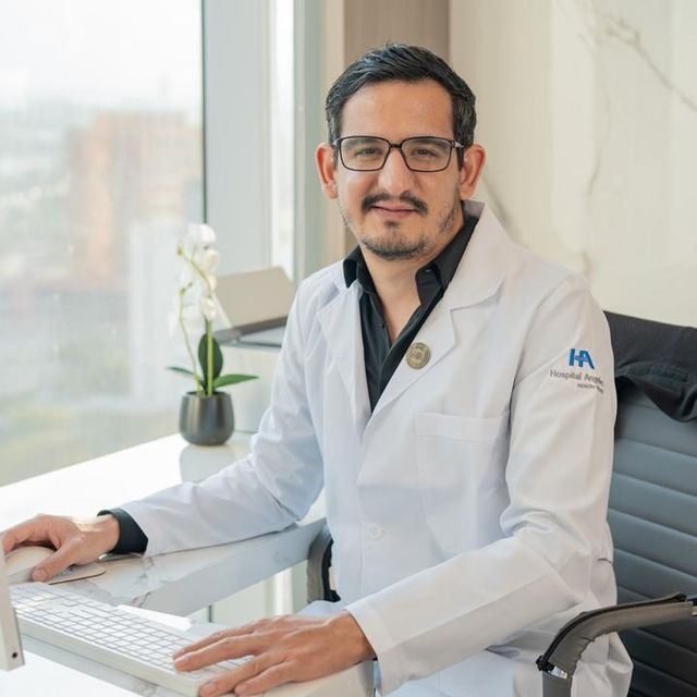 Francisco Jesús Sosa Bravo, Ginecólogo Monterrey