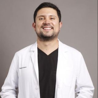 Acercar imagen: Edgar Daniel Arroyo Rubalcava, Oftalmólogo Toluca de Lerdo
