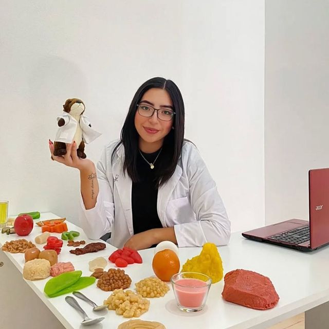 Laura Lizbeth Cruz Martinez, Nutriólogo Corregidora