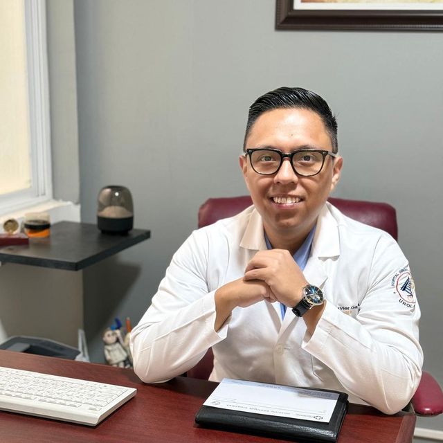 Alexis Javier García Ruiz, Urólogo Gustavo A Madero