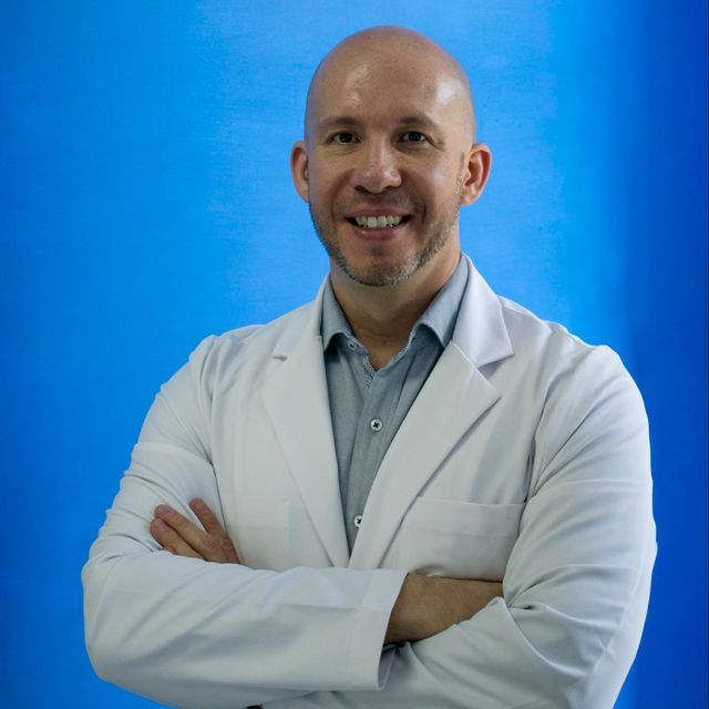 Hugo B. Torrano Orduña, Ortopedista Cuernavaca